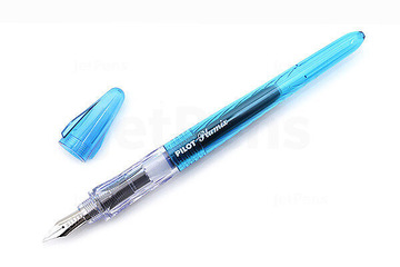 PILOT ΠΕΝΑ ΚΑΛΛΙΓΡΑΦΙΑΣ PLUMIX MEDIUM FCDPXN ΓΑΛΑΖΙΑ (ΠΕΡΙΕΧΕΙ 2 ΑΜΠΟΥΛΕΣ ΜΠΛΕ)