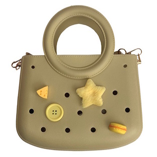 CACTUS CROCBAG ΤΣΑΝΤΑΚΙ ΟΡΙΖΟΝΤΙΟ ΜΕ ΔΙΑΚΟΣΜΗΤΙΚΑ PINS 22x26cm ΜΠΕΖ