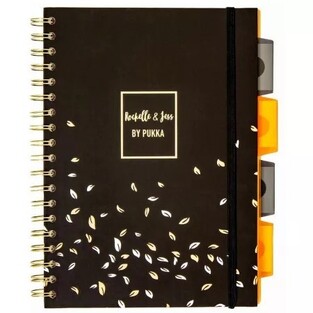PUKKA PAD ΤΕΤΡΑΔΙΟ ΣΠΙΡΑΛ 17x25cm 5 ΘΕΜΑΤΩΝ ROCHELLE AND LESS ΠΕΡΦΟΡΕ ΜΕ ΛΑΣΤΙΧΟ ΜΑΥΡΟ 100φ 9447ROC