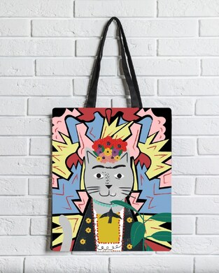 BRAINFOOD ΥΦΑΣΜΑΤΙΝΗ ΣΟΥΕΤ ΤΣΑΝΤΑ ΜΕ ΦΕΡΜΟΥΑΡ 38x42cm ΓΑΤΑ ΜΑΓΙΚΟΣ ΡΕΑΛΙΣΜΟΣ
